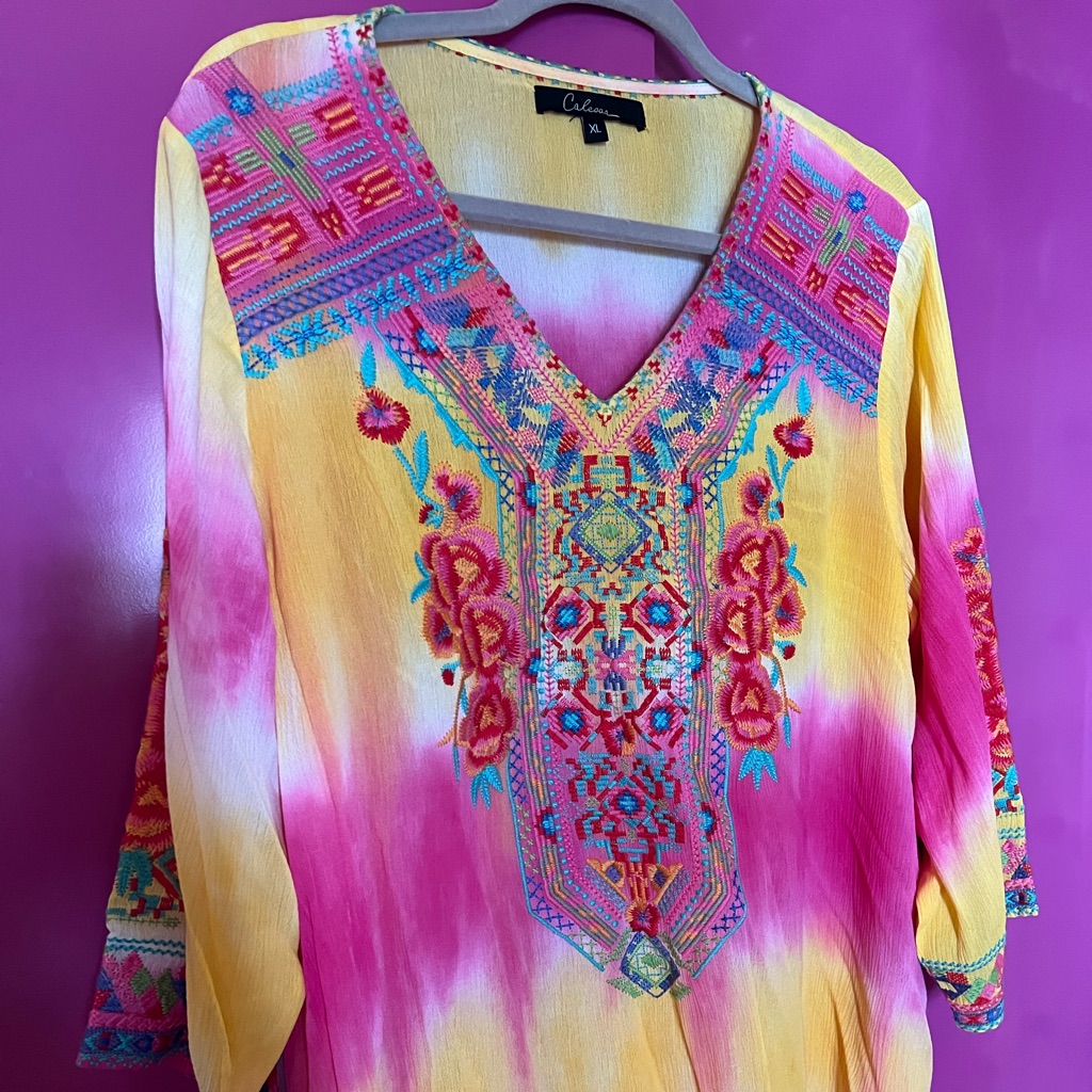 Caleaaa Embroidered Pullover Tunic